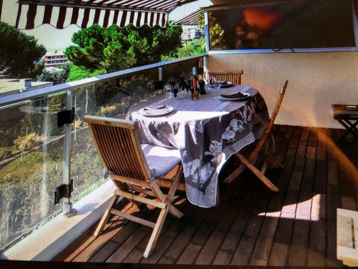 Très bel appartement vue mer à Nizza Esterno foto